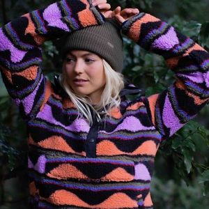 Billabong colorful fleece